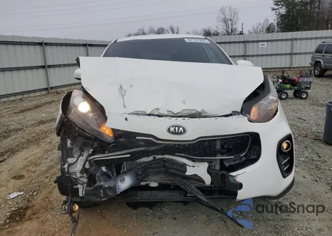 2018 Kia Sportage Lx z USA, uszkodzony, nr VIN KNDPMCAC0J7394783